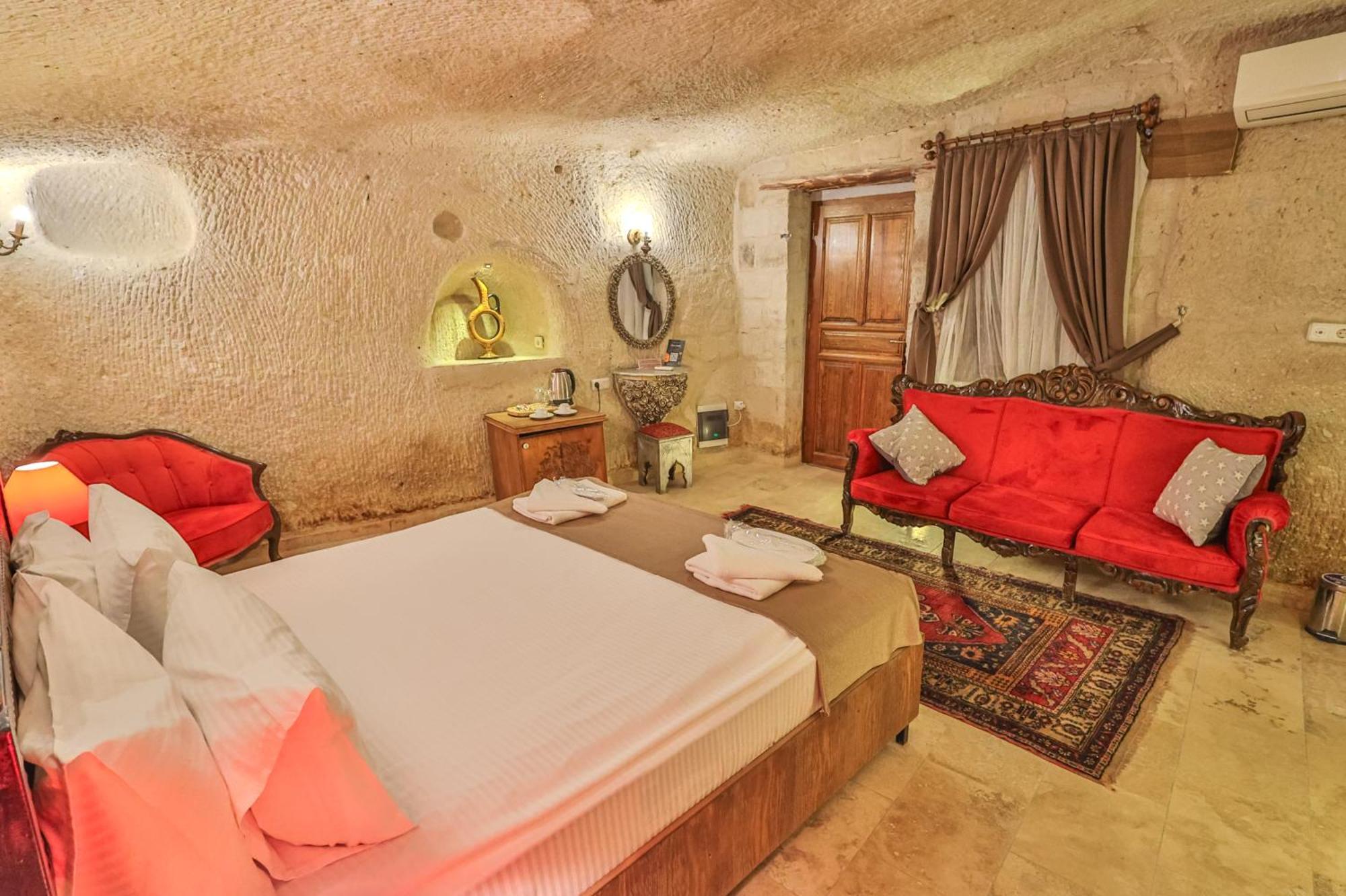 Bedrock Cave Hotel (Adults Only) Göreme Exterior photo
