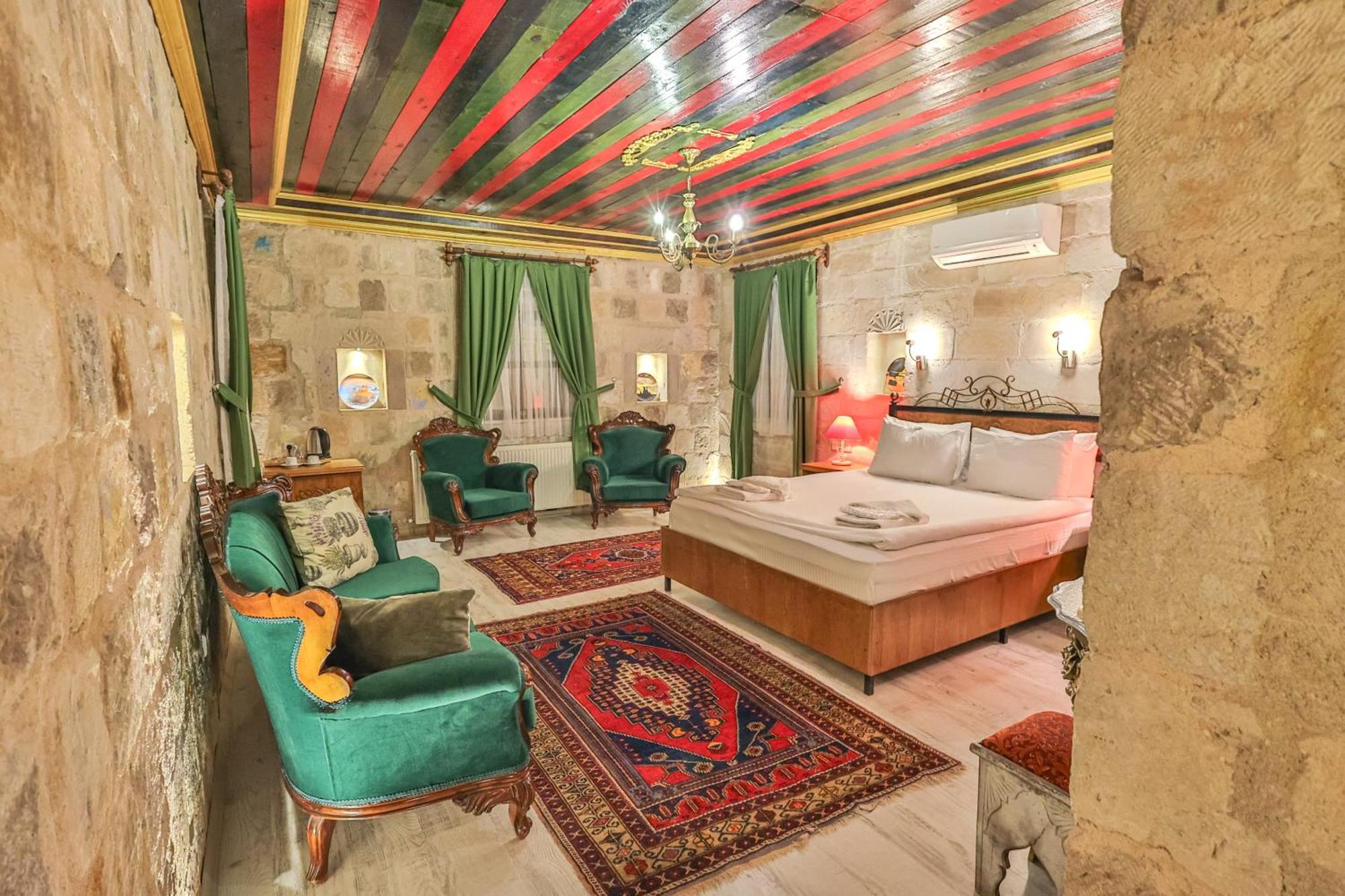 Bedrock Cave Hotel (Adults Only) Göreme Exterior photo
