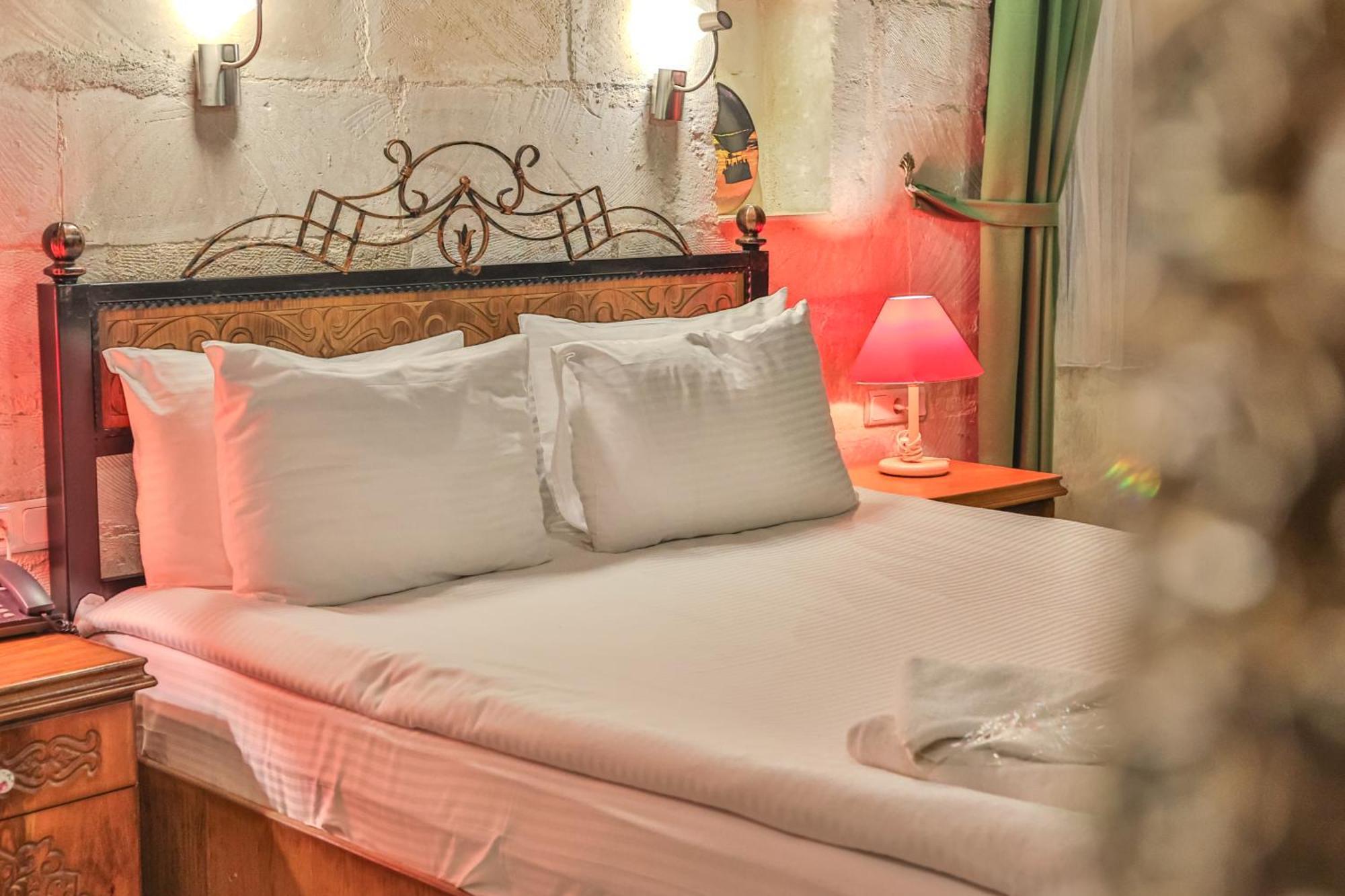 Bedrock Cave Hotel (Adults Only) Göreme Exterior photo