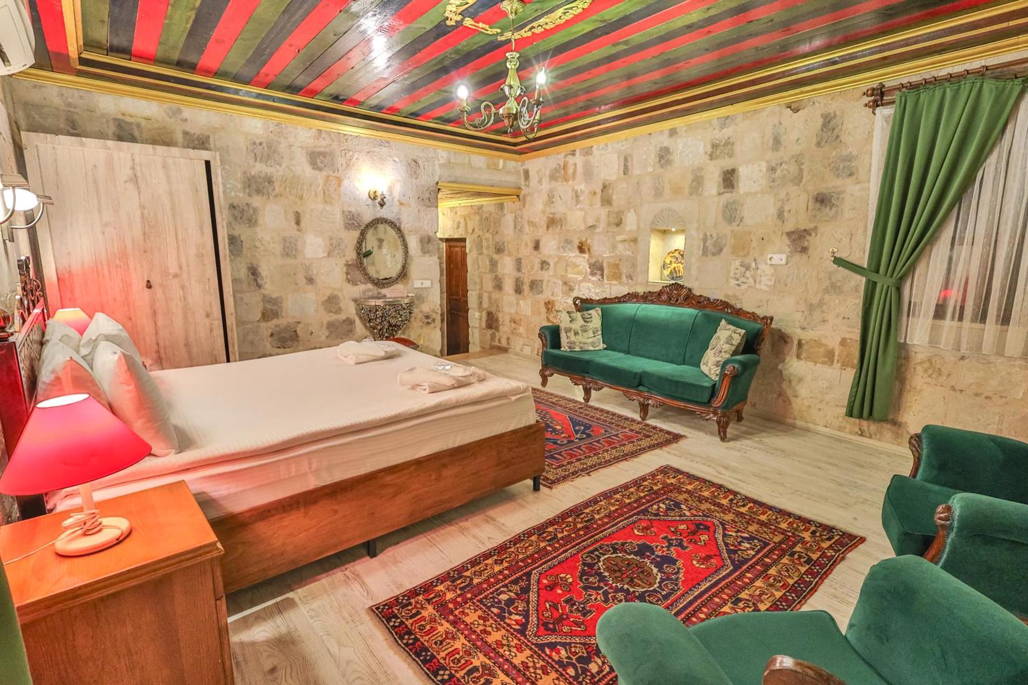 Bedrock Cave Hotel (Adults Only) Göreme Exterior photo