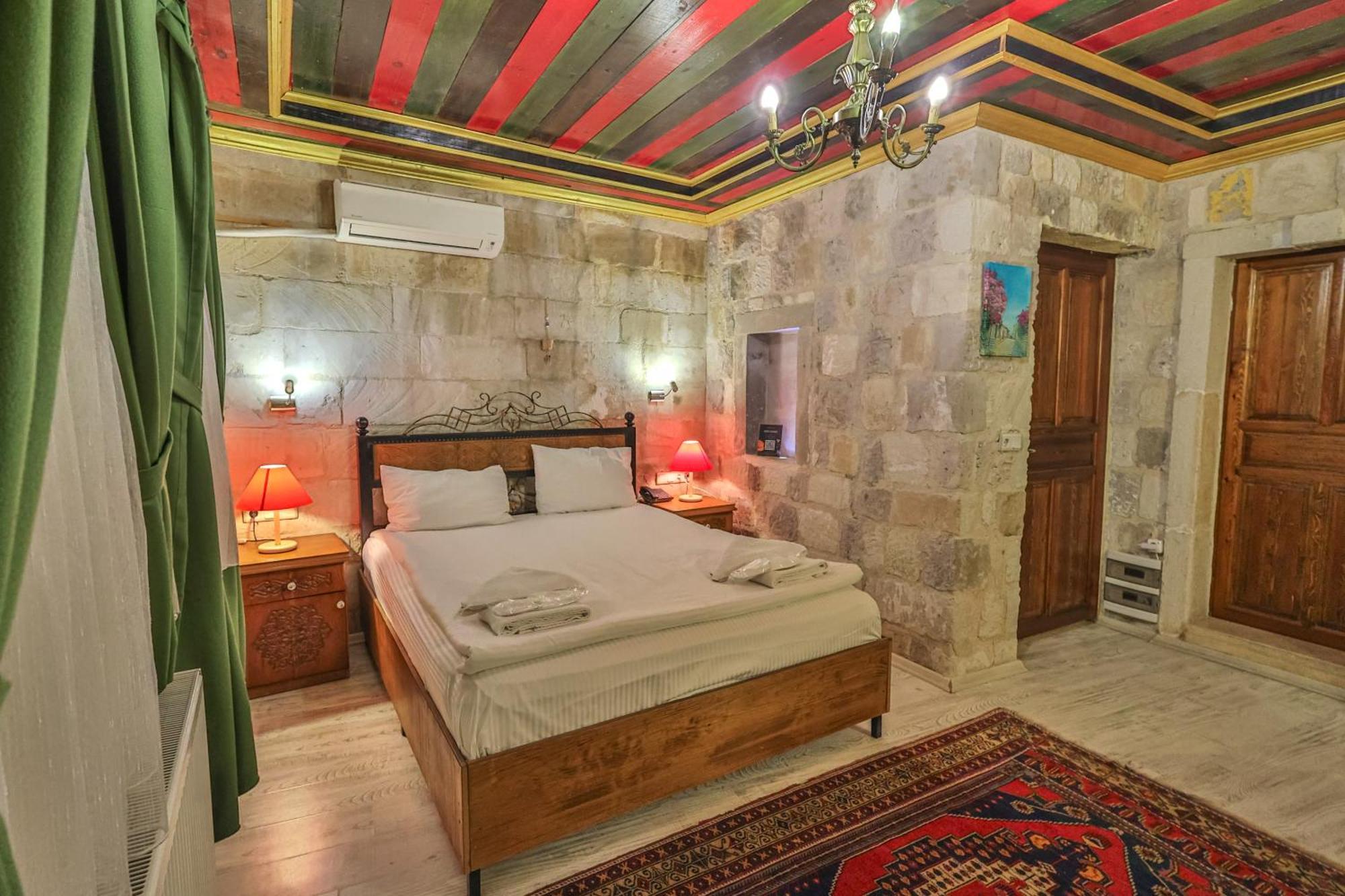 Bedrock Cave Hotel (Adults Only) Göreme Exterior photo