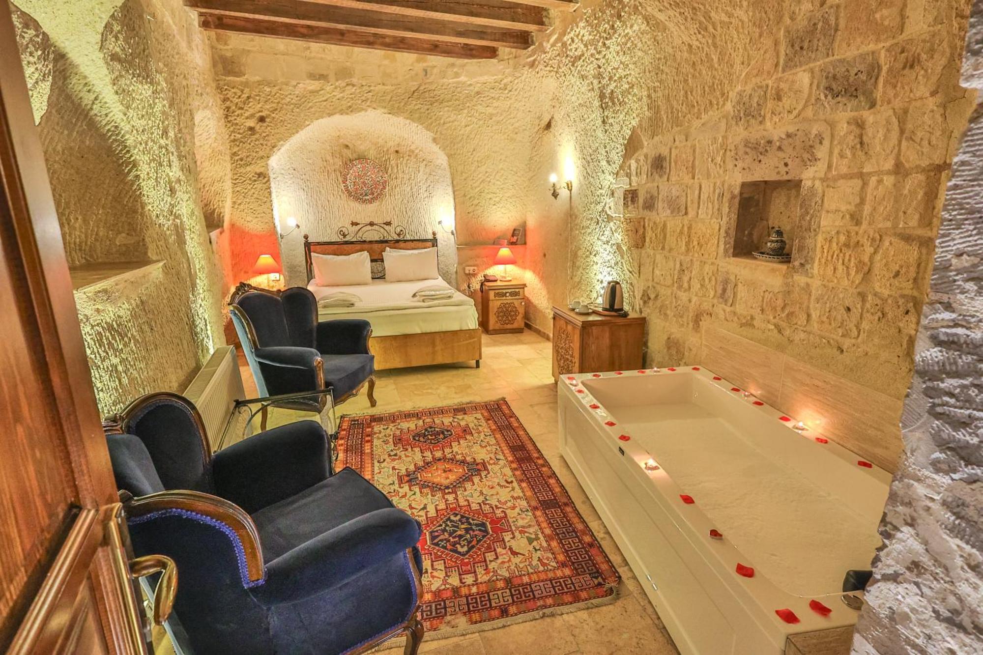 Bedrock Cave Hotel (Adults Only) Göreme Exterior photo