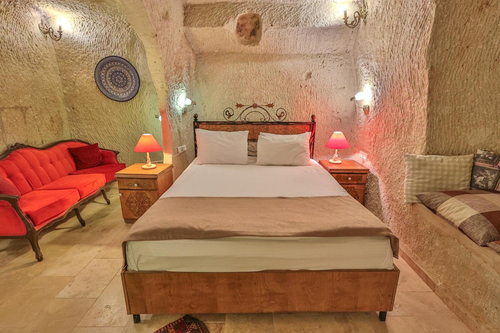Bedrock Cave Hotel (Adults Only) Göreme Exterior photo